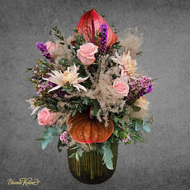 Herbstlicher Blumenstrauss mit rosa Rosen und Anthurie Lieferservice Zürich
