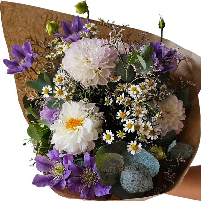 Verspielter Blumenstrauss mit Kamille, Dahlien und Eukalyptus aus Zürich online bestellen