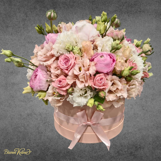 Blumenbox rosa mit Rosen, Ranunkeln und Lisianthus in eleganter Box – Blumen Zürich Geschenk online kaufen