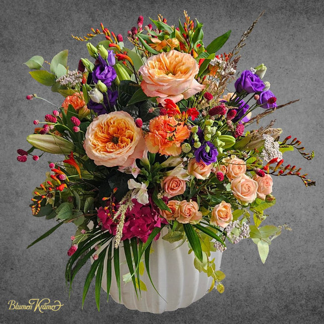 Apricot Blumenstrauss mit Rosen und saisonalen Blumen online bestellen in Zürich mit Lieferun