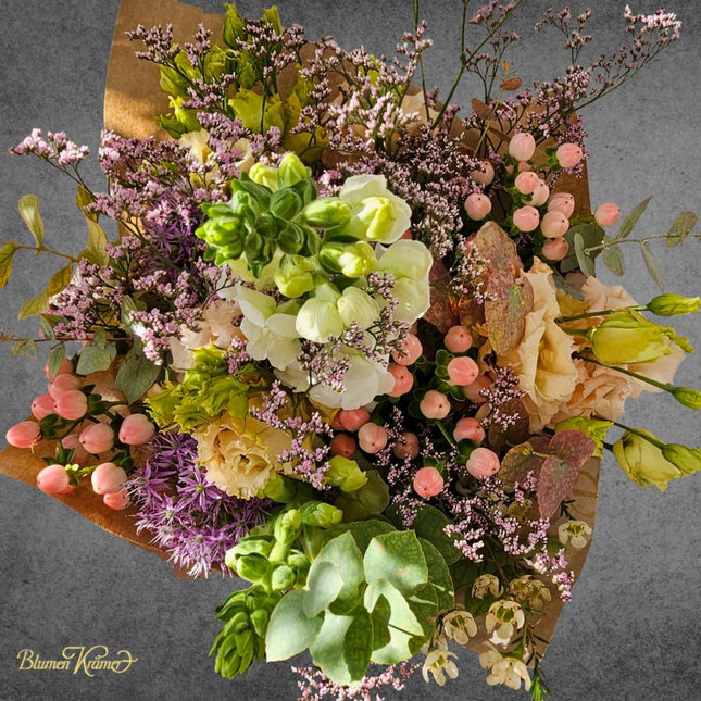 Pastell Frühlingsstrauss in Zürich kaufen saisonale Blumen mit Lieferung