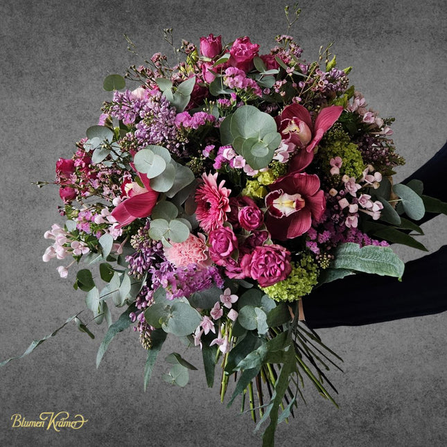 Eleganter Blumenstrauss in Rosé und Pink online kaufen frisch gebunden mit hochwertigen Blüten Zürich