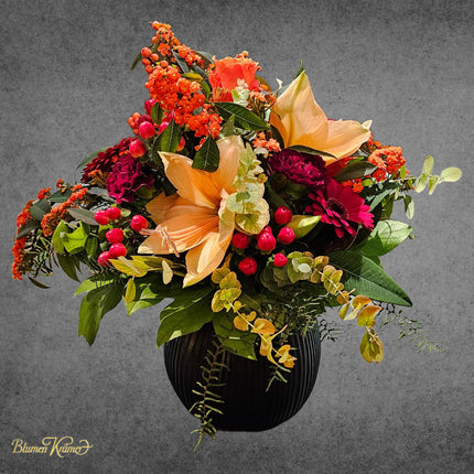 Blumenstrauss Winterfreude mit Amaryllis und Winterblüten verschicken in Zürich