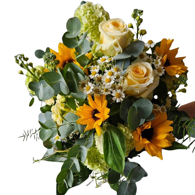 Sommerstrauss mit Sonnenblumen Kamille und Rosen bestellen Zürich