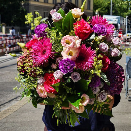 Blumenstrauss Herbst Romance mit pinken und roten Rosen, Gerbera und Hortensie