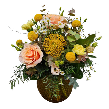 Blumenstrauss mit Rosen, Craspedia, Kamille und Eukalyptus in Zürich bestellen