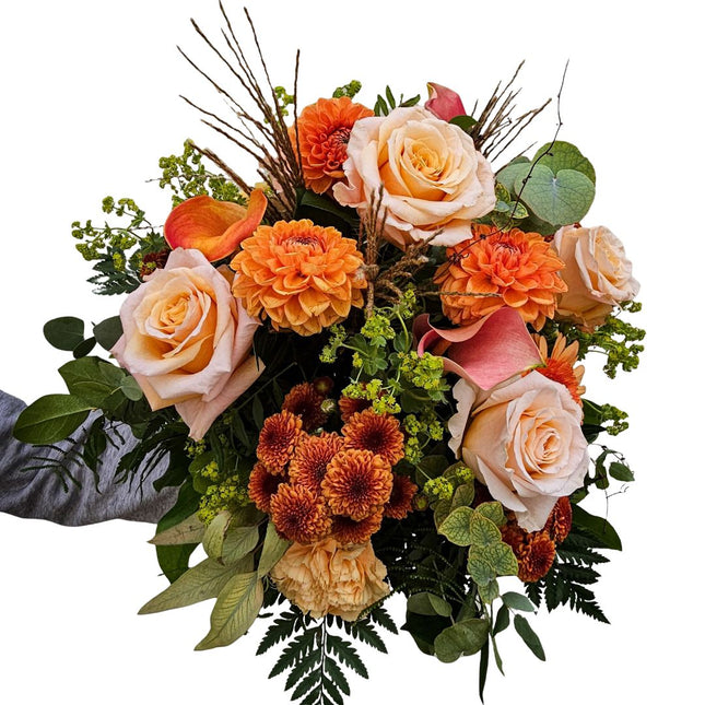 Orange Autumn Blumenstrauss in warmen Lachs und Orangetönen